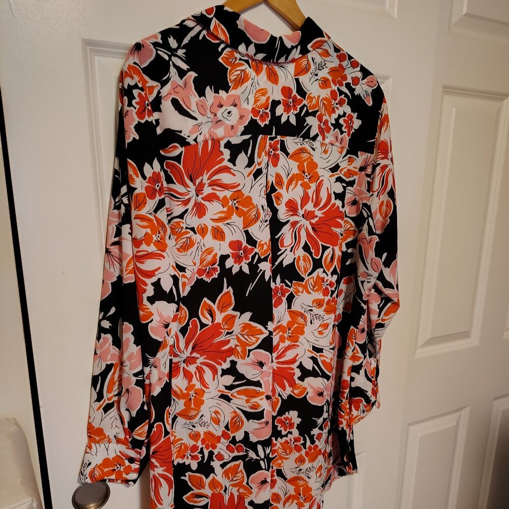 Foxcroft Blouse Button Front Collared Top Vibrant Floral Office Casual - Picture 3 of 4